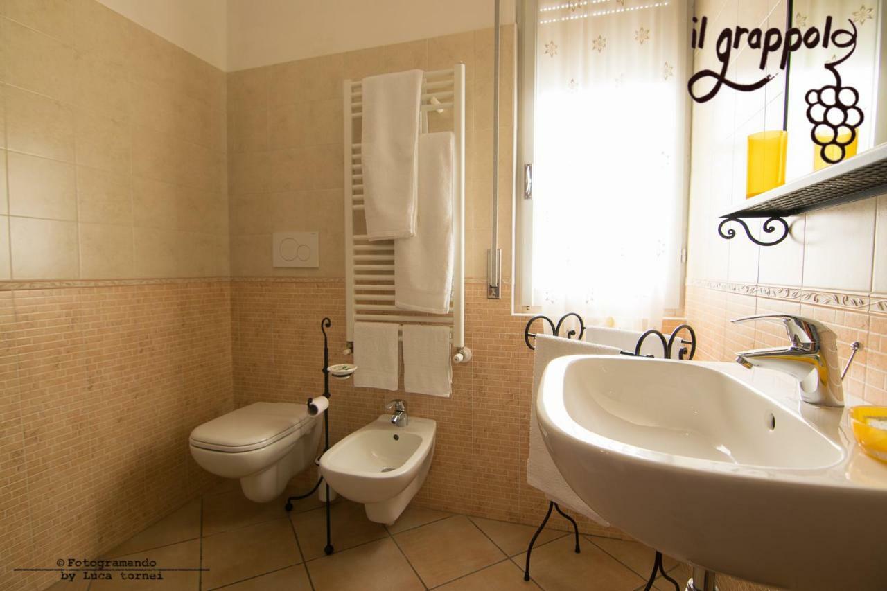 סירמיונה B&B Il Grappolo Foresteria Lombarda מראה חיצוני תמונה